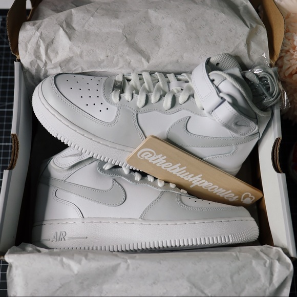 Nike Custom Air Force 1 Mid NWT - Picture 3 of 8